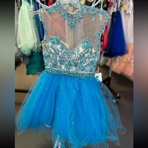 Short Formal Dress Blue Size 4